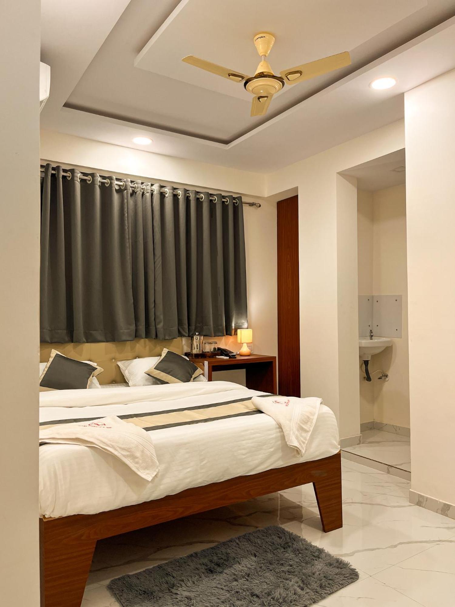 Fortuna Inn Manage By Sn Hospitality Navi Mumbai Exterior foto