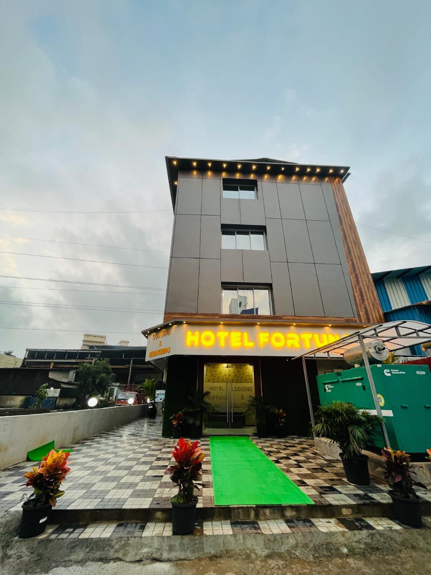 Fortuna Inn Manage By Sn Hospitality Navi Mumbai Exterior foto